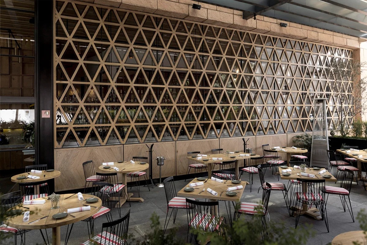 la trattoria exterior1
